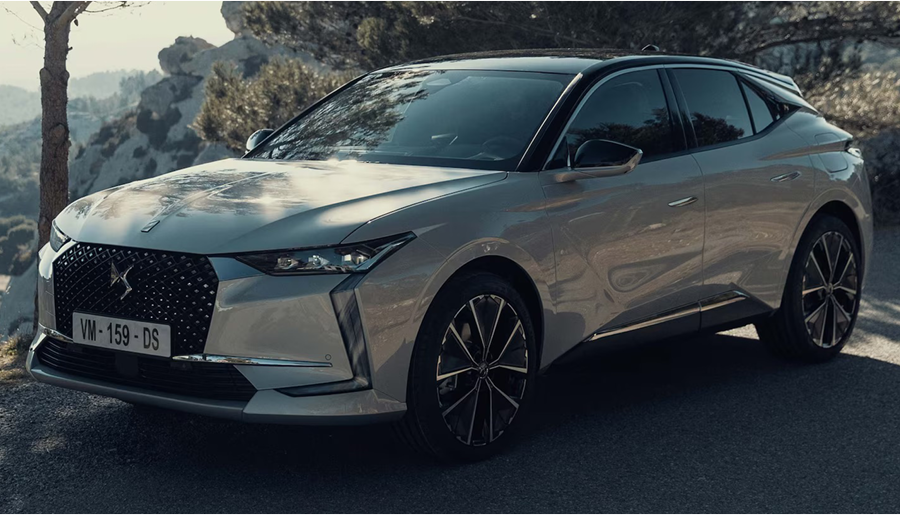 DS 4